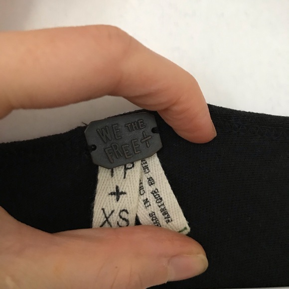 Free people front layering black 3/4 sleeves top - Picture 3 of 4